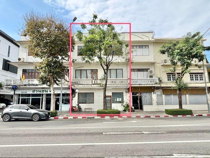 รูป ให้เช่าตึกตรงข้ามอุทยานเฉลิมพระเกียรติฯ ร.9 (สนามม้านางเลิ้งเดิม) - รูปที่ 2/2