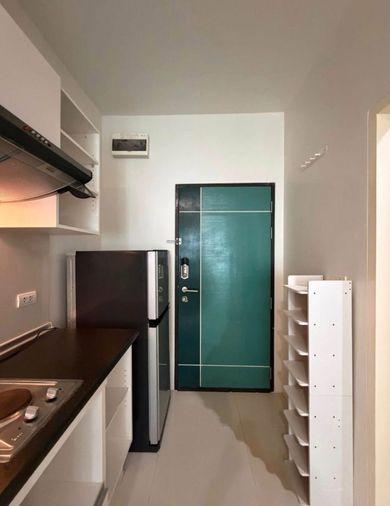 รูป 🔥ขายด่วน ขาดทุน 🔥   Astro Condominium แอสโทร คอนโดมิเนียม แจ้งวัฒนะ  รีโนเวทใหม่เรียบร้อย  เดินเพียง 1-2 นาทีถึงรถไฟฟ้าสายสีชมพู ✅  ฟรีค่าโอน - รูปที่ 5/8