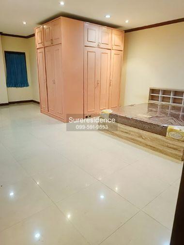 picture HK0657, Townhome for rent 6 Br, Huai Khwang. - 13/18