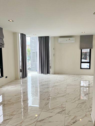 picture Hk0667, Home Office for rent 5 Br, Sutthisan. - 10/22