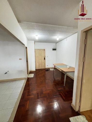 picture ✨ For Sale: The winning tower Condo ✨ 💰 Only 3,200,000 THB - 2/5