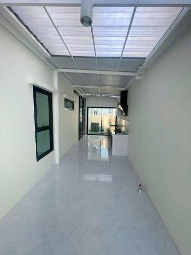 picture Urgent sale! Detached house in The Complete Sriracha project. Excellent condition, great value. - 14/19