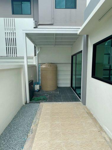 picture Urgent sale! Detached house in The Complete Sriracha project. Excellent condition, great value. - 16/19