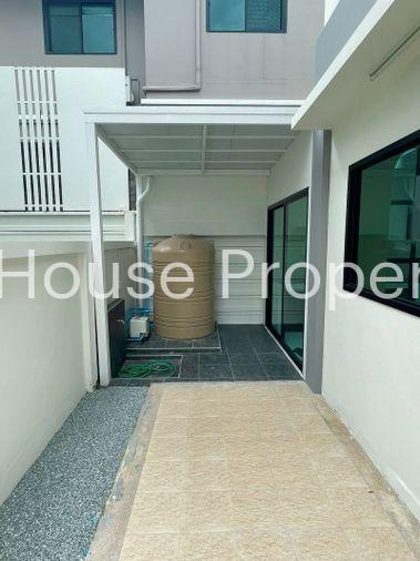 picture Urgent sale! Detached house in The Complete Sriracha project. Excellent condition, great value. - 16/19