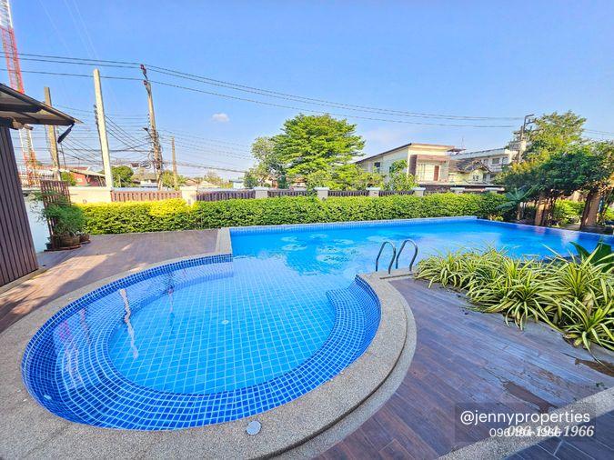 picture Resort-Style Living in Bangkok: Massive 650 Sq.m. Estate with Private Pool & Jacuzzi ✨ - 6/46