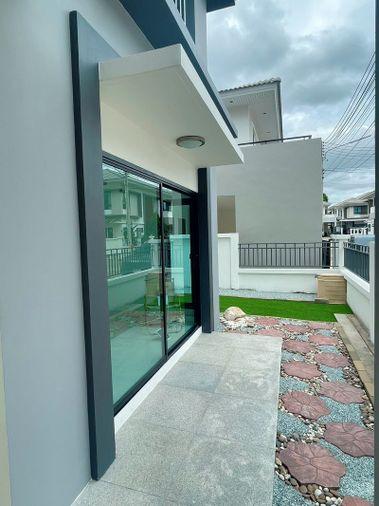 picture Urgent sale! Detached house in The Complete Sriracha project. Excellent condition, great value. - 17/19