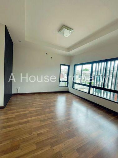 picture Urgent sale! Detached house in The Complete Sriracha project. Excellent condition, great value. - 6/19