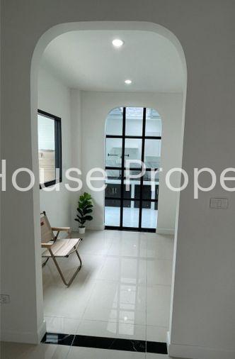picture Urgent sale! Detached house in The Complete Sriracha project. Excellent condition, great value. - 13/19
