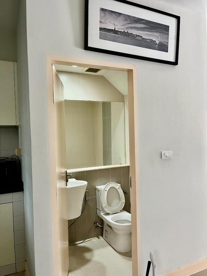 รูป ให้เช่า Townhome 3 ชั้น บ้านกลางเมือง พระราม 9 – มอเตอร์เวย์ เฟอร์นิเจอร์ครบ พร้อมเข้าอยู่ หน้าบ้านไม่ชนใคร เดินทางสะดวก ใกล้สนามบินสุวรรณภูมิ - รูปที่ 7/23