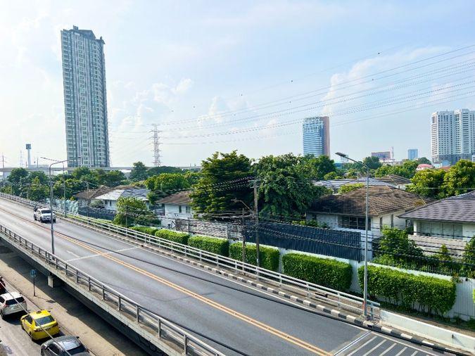 รูป ขายด่วน! อาคารพาณิชย์ 2 คูหา ทำเลศักยภาพ ติดถนนพัฒนาการ – ศรีนครินทร์ ใกล้รถไฟฟ้า - รูปที่ 12/14