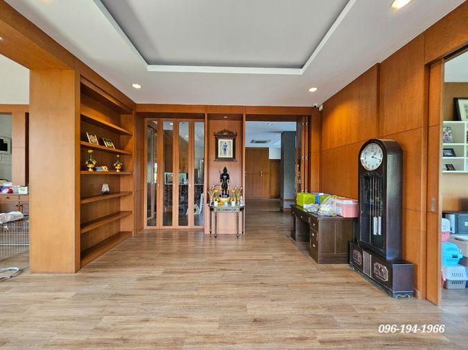 picture Resort-Style Living in Bangkok: Massive 650 Sq.m. Estate with Private Pool & Jacuzzi ✨ - 11/46