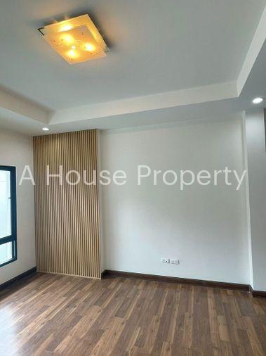 picture Urgent sale! Detached house in The Complete Sriracha project. Excellent condition, great value. - 12/19