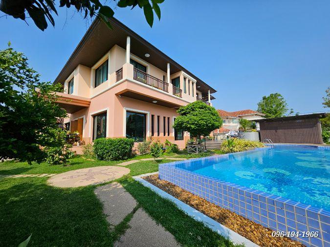 picture Resort-Style Living in Bangkok: Massive 650 Sq.m. Estate with Private Pool & Jacuzzi ✨ - 1/46