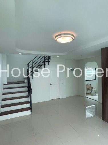 picture Urgent sale! Detached house in The Complete Sriracha project. Excellent condition, great value. - 4/19