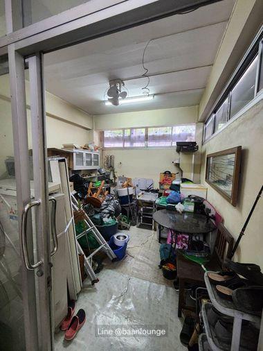 รูป ห้องมุม ติดถนนใหญ่ เหมาะทำร้านค้า เช่าตึกแถว ชั้น 1-2 ถนนพระราม 4 สวนลุมพินี Mrt ศาลาแดง สีลม - รูปที่ 2/8