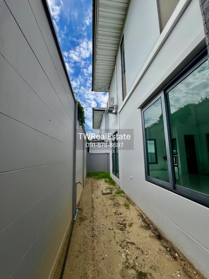 รูป ขายบ้านเดี่ยวหลังมุม Britania Srinakarin บ้านใหม่ ไม่เคยเข้าอยู่ ใกล้รถไฟฟ้าสายสีเหลือง สถานีศรีด่าน พร้อมพื้นที่รอบบ้านกว้างกว่าบ้านมาตรฐาน - รูปที่ 26/29