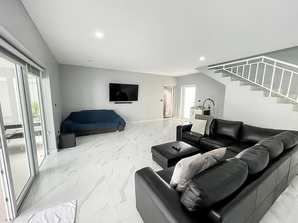 รูป Pool Villa for Sale Thung Klom East Pattaya 3 Bedroom - รูปที่ 4/23