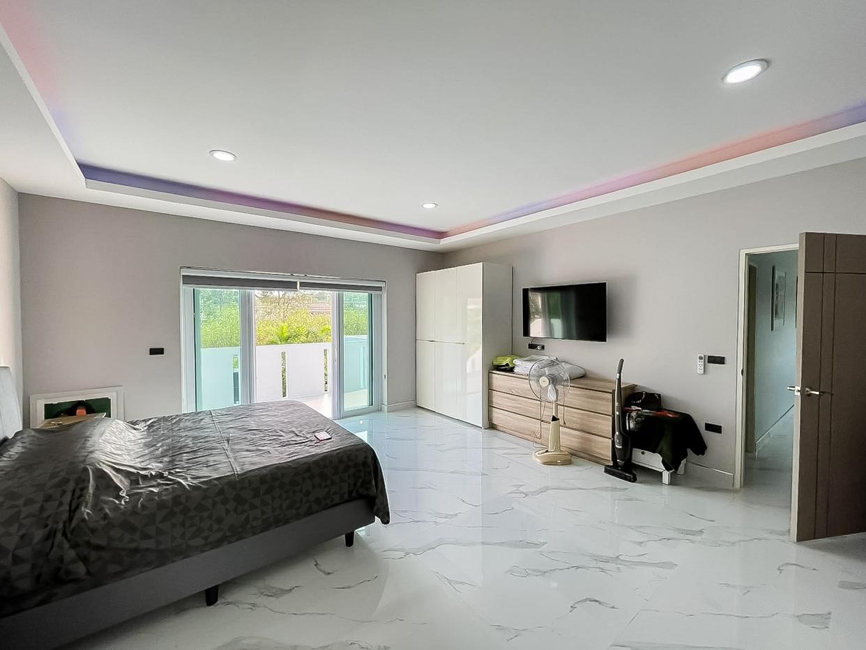 รูป Pool Villa for Sale Thung Klom East Pattaya 3 Bedroom - รูปที่ 14/23