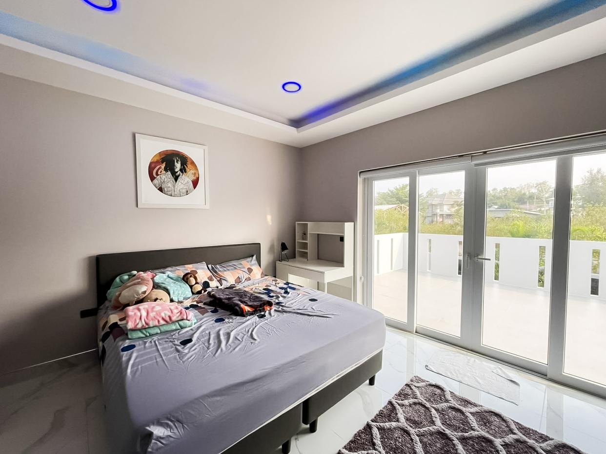 รูป Pool Villa for Sale Thung Klom East Pattaya 3 Bedroom - รูปที่ 9/23