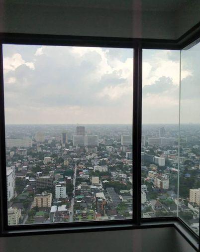 รูป Life Ladprao ห้องกว้างโล่ง พื้นที่เยอะ กับ วิวเมืองสุดสวย 1 ห้องนอน 1 ห้องน้ำ พร้อมเข้าอยู่ !! - รูปที่ 10/11