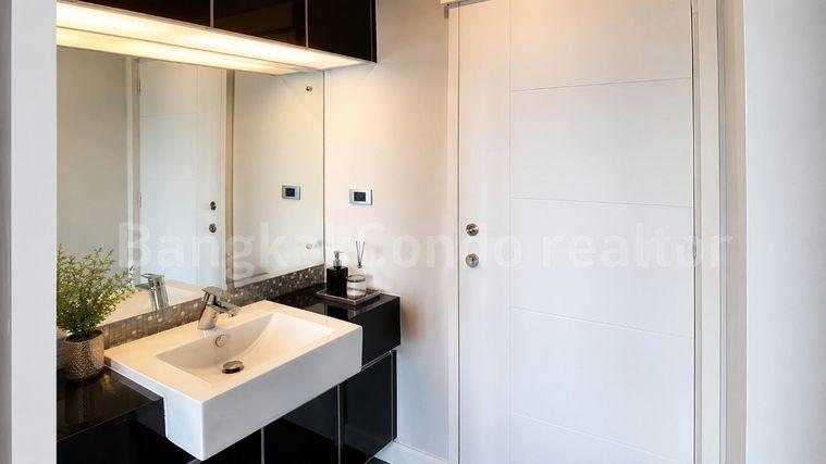 picture 🍀🍀🍀 Rare Unit ❤️‍🔥 For Rent 📍 The Crest Sukhumvit 34 🌸  🚆 Near BTS Thong Lo 📲 Line: @rent2022 ✨ Ready to Move In 🔖 Property Code: A01666 - 6/8