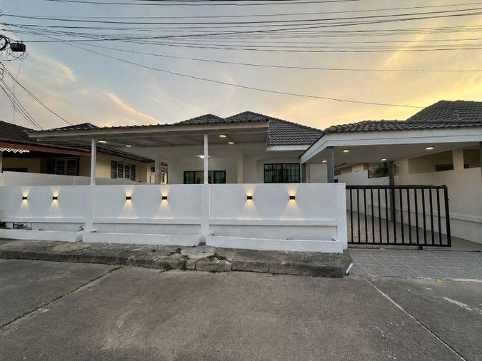 รูป ขายบ้านเดี่ยว หมู่บ้านพนาวัลย์นคร หนองขาม ศรีราชา ทำเลดี หน้าอยู่  - รูปที่ 1/13