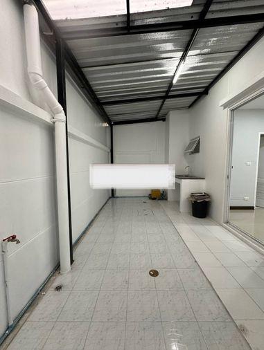 รูป 🔥 ขายต่ำกว่าราคาประเมิน! นัมเบอร์วัน ทาวน์โฮม วงแหวนบางนา–ราม 2 (Number One Townhome Bangna–Ram 2) | ใกล้ Mega บางนา และสนามบินสุวรรณภูมิ - รูปที่ 8/15