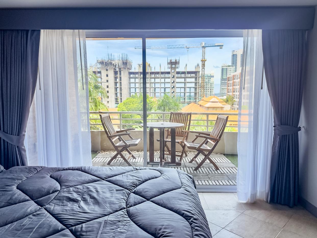 picture Executive Residence 2 2 Bedroom Condo for Sale Pratumnak - 9/16