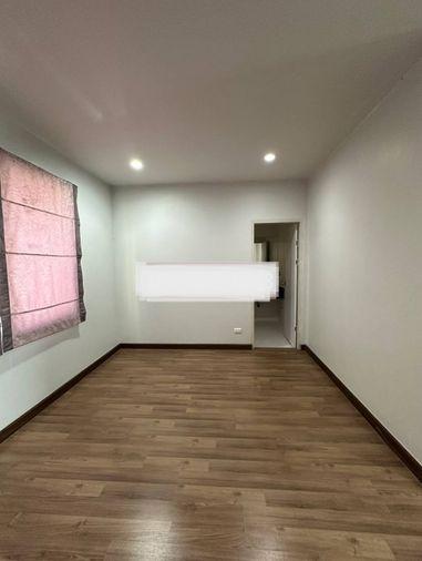 รูป 🔥 ขายต่ำกว่าราคาประเมิน! นัมเบอร์วัน ทาวน์โฮม วงแหวนบางนา–ราม 2 (Number One Townhome Bangna–Ram 2) | ใกล้ Mega บางนา และสนามบินสุวรรณภูมิ - รูปที่ 13/15