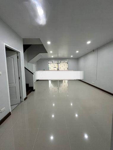รูป 🔥 ขายต่ำกว่าราคาประเมิน! นัมเบอร์วัน ทาวน์โฮม วงแหวนบางนา–ราม 2 (Number One Townhome Bangna–Ram 2) | ใกล้ Mega บางนา และสนามบินสุวรรณภูมิ - รูปที่ 14/15