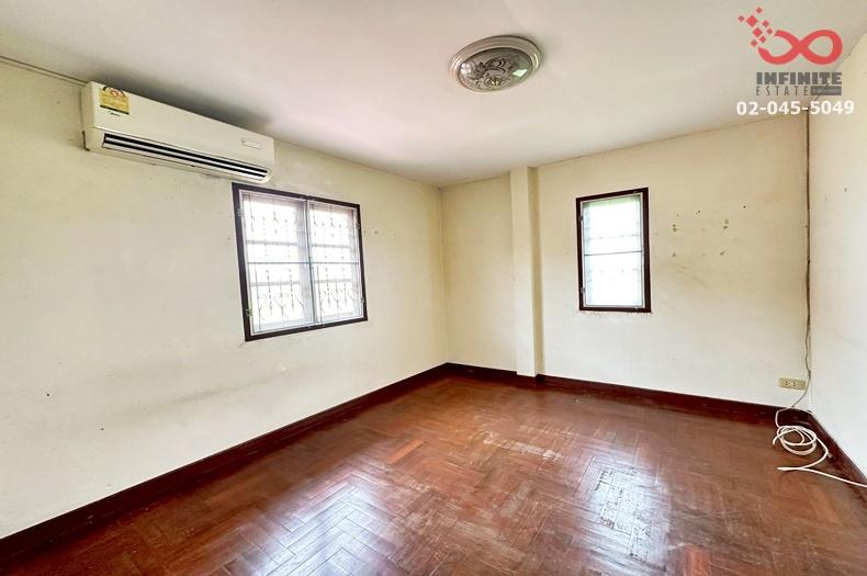 รูป ขายบ้านเดี่ยว 2 ชั้น ขายถูก ใกล้สนามบินสุวรรณภูมิ ม.เลคการ์เด้นทาวน์นี หลวงแพ่ง - ลาดกระบัง  - รูปที่ 8/11