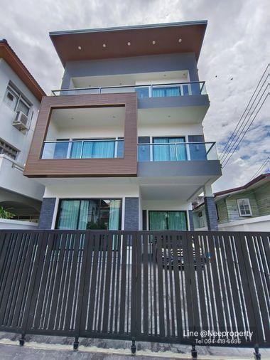 picture Single house Sukhumvit 65 (Ekkamai), rare location! Near BTS Ekkamai, ready to move in.(H6901) - 1/13