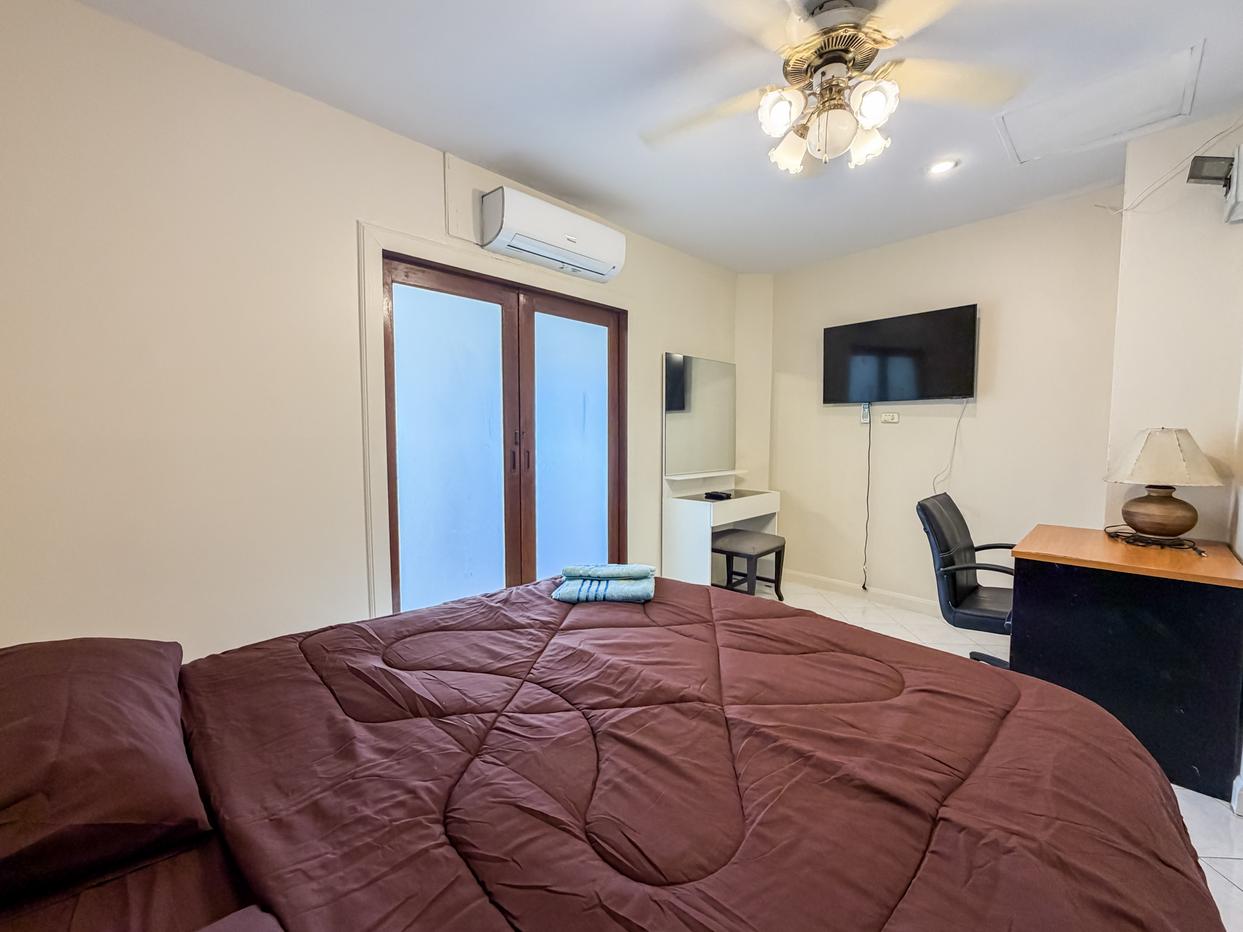 picture Star Beach Condotel Sea View 1 Bedroom Condo for Rent - 12/16