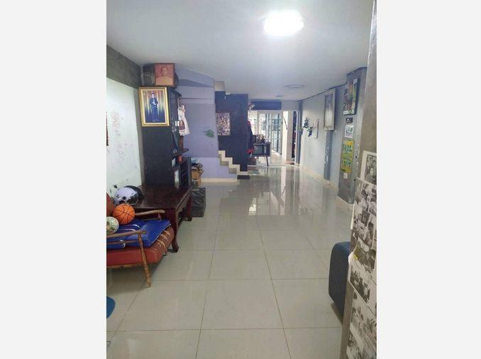 picture Call : 094-419-9594 Two adjoining townhouses 66 sq.wa 4 Beds 4 Baths Soi Kamphaeng Phet 6, Laksi - 4/12