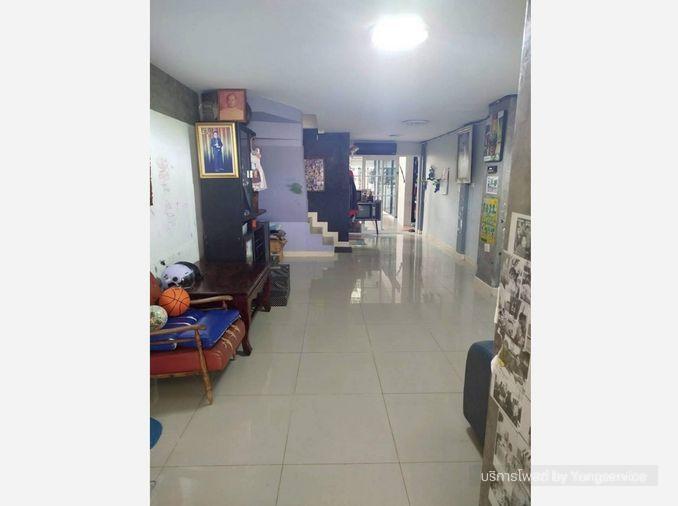 picture Call : 094-419-9594 Two adjoining townhouses 66 sq.wa 4 Beds 4 Baths Soi Kamphaeng Phet 6, Laksi - 4/12