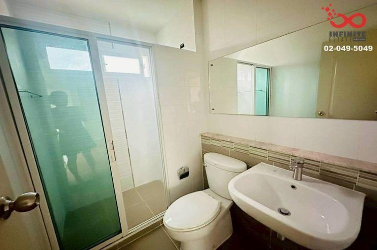 รูป ขายบ้านเดี่ยว 2 ชั้น มัณฑนา รามอินทรา-วงแหวน กาญจนาภิเษก ใกล้แฟชั่นไอส์แลนด์ 87 ตร.ว. จอดรถได้หลายคัน - รูปที่ 13/14