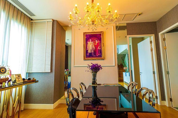 picture Duplex Penthouse Condo, Equinox Phaholyothin, overlooking Vibhavadi Rangsit Road. - 3/20