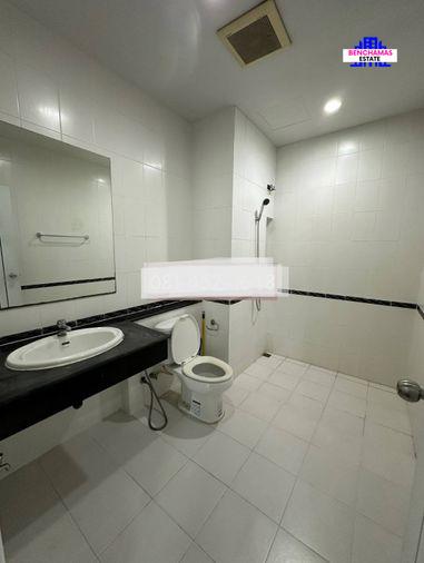 รูป 🔥 ขายต่ำกว่าราคาประเมิน! นัมเบอร์วัน ทาวน์โฮม วงแหวนบางนา–ราม 2 (Number One Townhome Bangna–Ram 2) | ใกล้ Mega บางนา และสนามบินสุวรรณภูมิ - รูปที่ 12/15