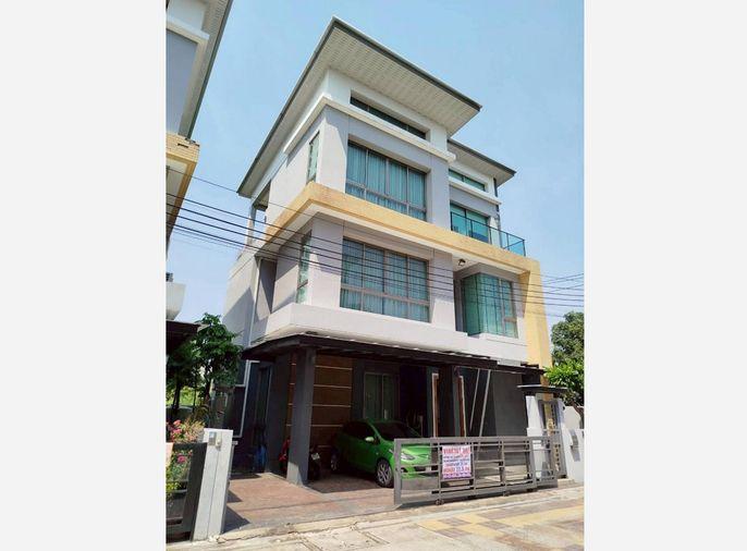picture Call : 094-419-9594 Detached house / home office 3-story (corner plot) Soi Ratchadaphisek 30, Chatuchak - 1/12