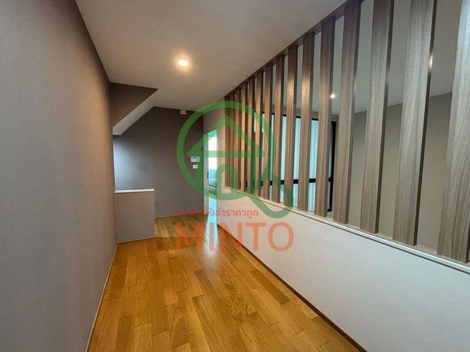 รูป 🏡 ทาวน์โฮมหรู 3 ชั้น ทำเลทองกรกรุงเทพกรีฑาตัดใหม่! จดทะเบียนบริษัทได้ แต่งครบพร้อมอยู่ ✨ - รูปที่ 14/22