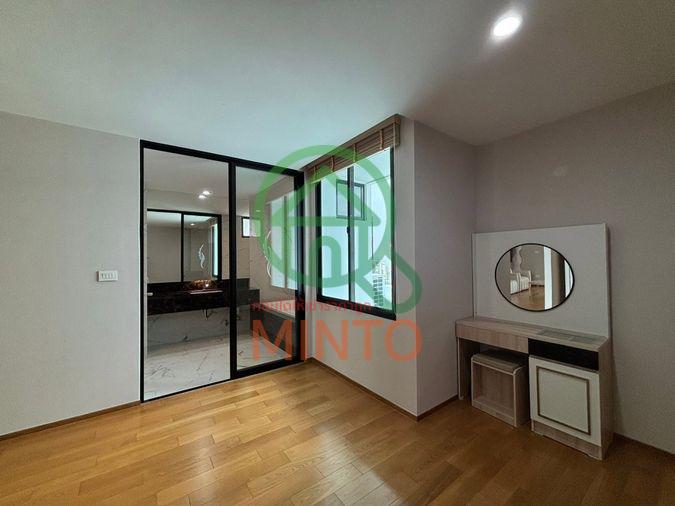 รูป 🏡 ทาวน์โฮมหรู 3 ชั้น ทำเลทองกรกรุงเทพกรีฑาตัดใหม่! จดทะเบียนบริษัทได้ แต่งครบพร้อมอยู่ ✨ - รูปที่ 12/22