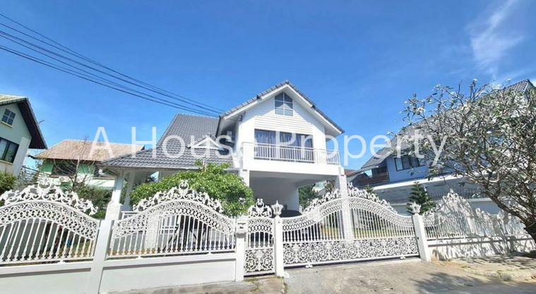 picture Ready-to-move-in detached house, Country Home 2 Surasak, Sriracha. Ideal for families. - 1/17