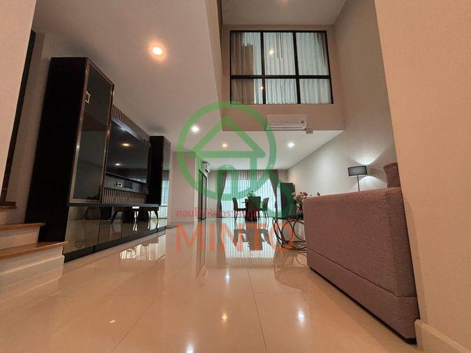 รูป 🏡 ทาวน์โฮมหรู 3 ชั้น ทำเลทองกรกรุงเทพกรีฑาตัดใหม่! จดทะเบียนบริษัทได้ แต่งครบพร้อมอยู่ ✨ - รูปที่ 3/22