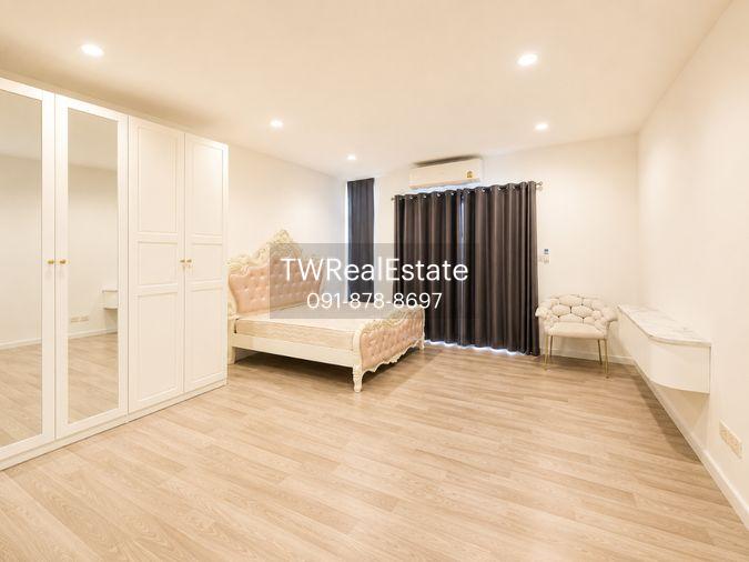 รูป ขายทาวน์โฮม 3 ชั้น Patio Srinakarin – Rama 9 ทำเลกรุงเทพกรีฑา บ้านสวยพร้อมอยู่ ติดแอร์ทุกห้อง พื้นที่กว้าง 29.8 ตร.ว. ใกล้รถไฟฟ้า ทางด่วน - รูปที่ 19/21