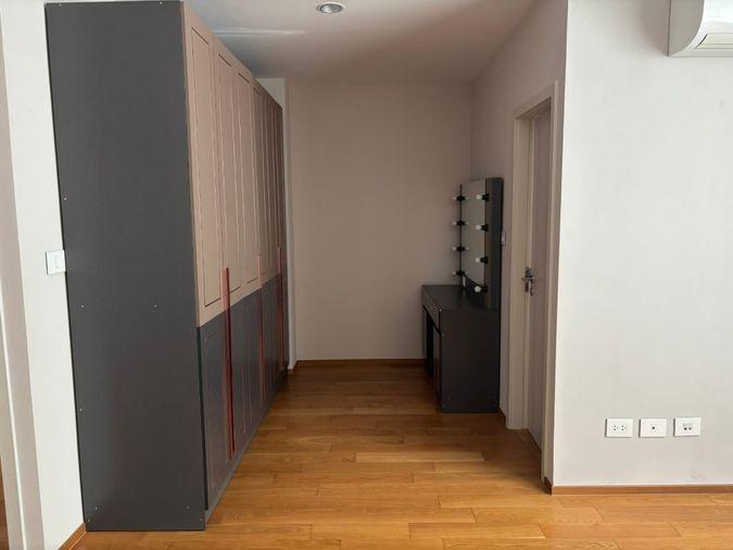 รูป 🏡 ทาวน์โฮมหรู 3 ชั้น ทำเลทองกรกรุงเทพกรีฑาตัดใหม่! จดทะเบียนบริษัทได้ แต่งครบพร้อมอยู่ ✨ - รูปที่ 8/22