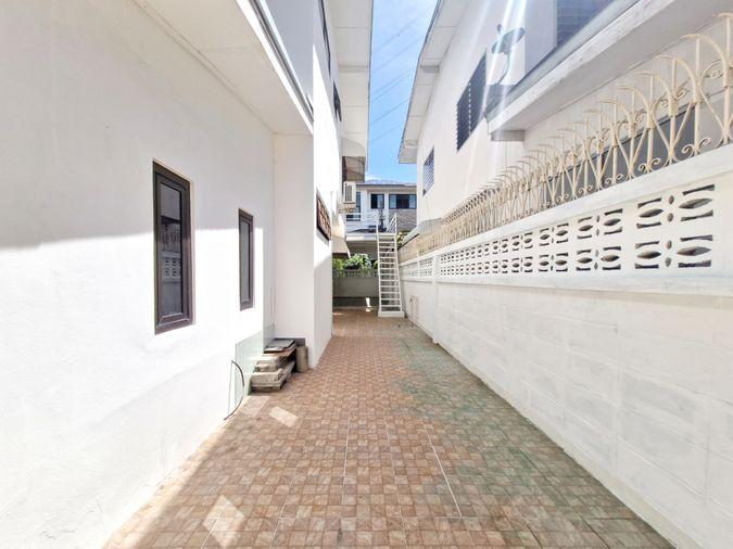 picture HK0480, House for rent 3 Br.,Huaikhwang - 6/17