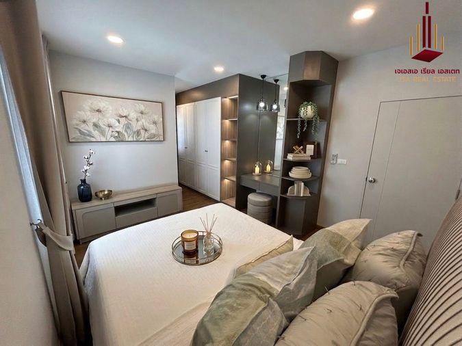 picture ✨ For Rent: Centro Bangna✨  💰 Only 120,000 THB/month - 6/8