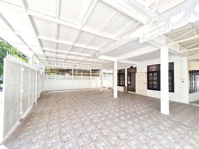 picture HK0480, House for rent 3 Br.,Huaikhwang - 2/17