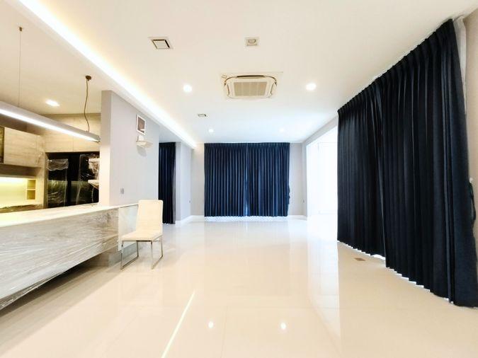 รูป ขาย มัณฑนา เวสเกต ติดถนนหลัก หน้าทะเลสาบส่วนกลาง บ้านสวยพร้อมอยู่ 117 ตร.ว. 4ห้องนอน(มีห้องนอนชั้นล่าง) 5ห้องน้ำ ที่จอดรถสูงสุด6คัน - รูปที่ 6/34
