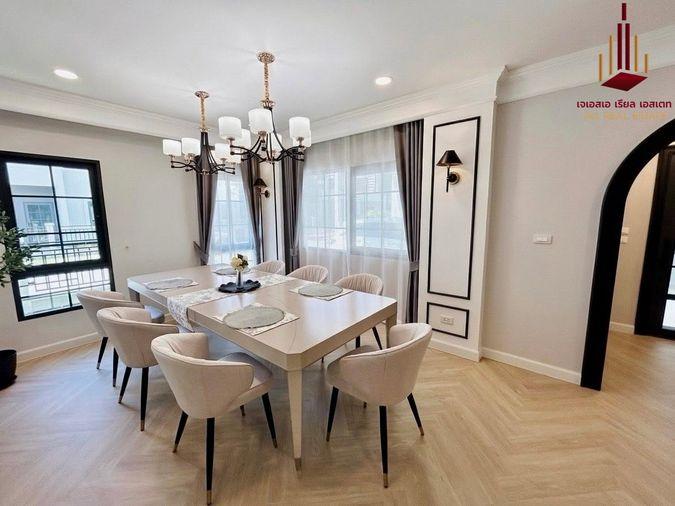 picture ✨ For Rent: Centro Bangna✨  💰 Only 120,000 THB/month - 3/8